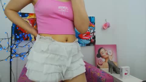 arinabelle online show from June 2026 04:01:01 PM