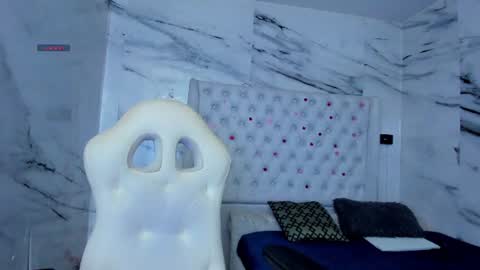 Snapshot of arisha_lee2 chatting on July 2026 11:33:02 PM arisha_lee2 online show from July 2026 11:33:02 PM
