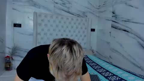 celina online show from October 2025 08:28:02 PM