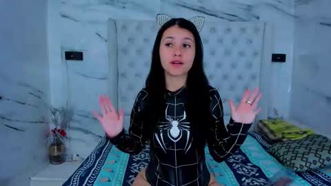 celina online show from November 2025 12:02:02 PM