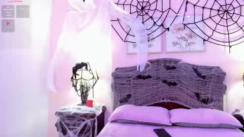 Snapshot of arisweett chatting on October 2025 12:46:02 PM Ari online show from October 2025 12:46:02 PM