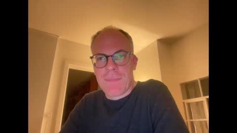 Snapshot of aritubi chatting on September 2025 06:45:01 PM Aritubi online show from September 2025 06:45:01 PM