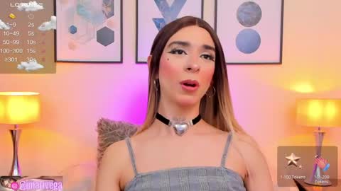Snapshot of arivega chatting on December 2024 07:36:02 AM Nice to meet you thumb up me please its important I LOOK MY BIO DOWN online show from December 2024 07:36:02 AM