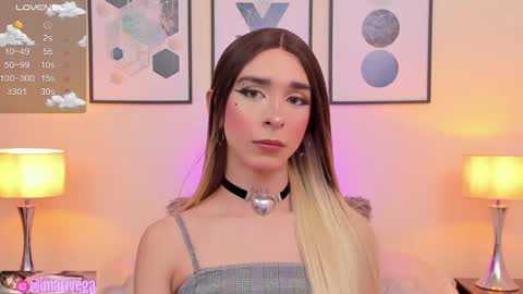 Snapshot of arivega chatting on December 2024 11:39:01 PM Nice to meet you thumb up me please its important I LOOK MY BIO DOWN online show from December 2024 11:39:01 PM