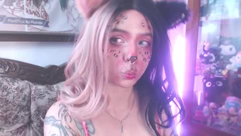 Snapshot of ariyokai chatting on October 2025 08:31:02 PM ariyokai online show from October 2025 08:31:02 PM