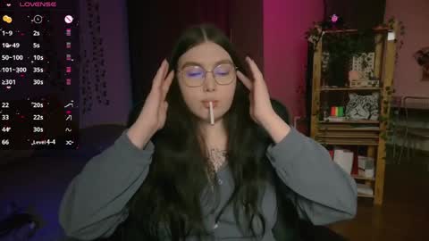 Astrid online show from April 2026 01:57:02 PM
