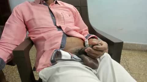 Snapshot of arjundeeper chatting on January 2026 04:00:01 PM Arjun online show from January 2026 04:00:01 PM