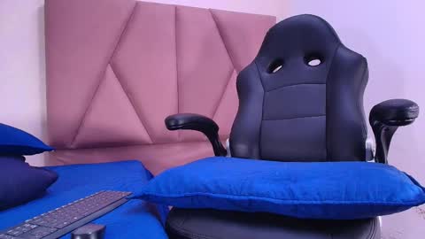 Arleth  online show from September 2025 03:10:02 AM