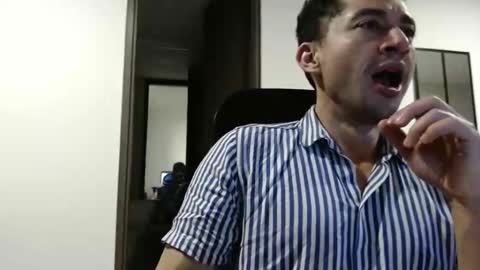 Snapshot of armand_05 chatting on October 2025 04:31:02 AM Armand online show from October 2025 04:31:02 AM