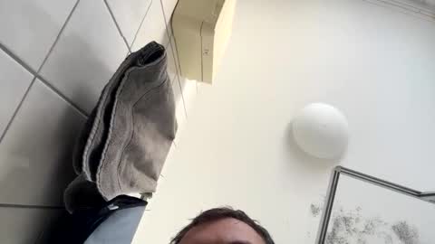 armyskater32 online show from January 2026 12:31:01 PM