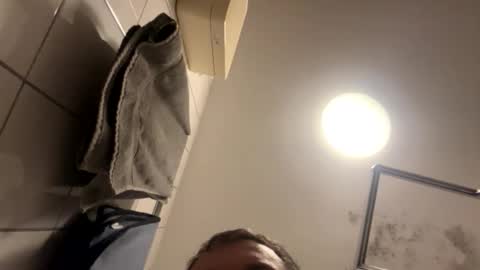 armyskater32 online show from January 2026 09:51:02 PM