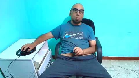 arnelux72 online show from September 2025 05:13:01 AM