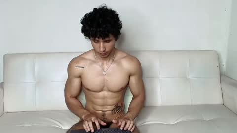 Snapshot of arnold_black69 chatting on December 2024 11:40:01 PM arnold black online show from December 2024 11:40:01 PM