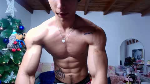 Snapshot of arnold_black69 chatting on December 2024 11:39:01 PM arnold black online show from December 2024 11:39:01 PM