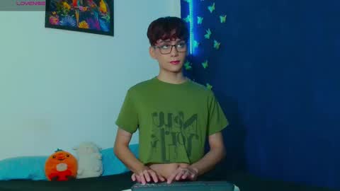 Snapshot of arnold_laurent chatting on October 2025 03:33:02 PM Arnold online show from October 2025 03:33:02 PM