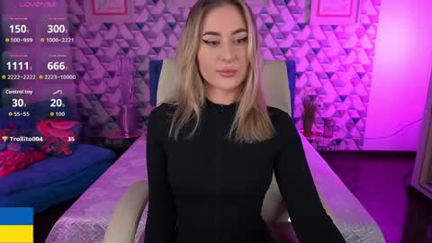 AROLINA online show from April 2026 09:38:01 PM