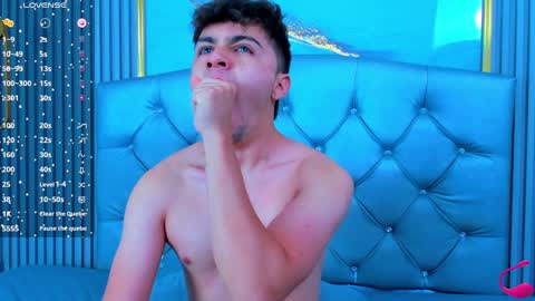 Snapshot of aron__cooper chatting on January 2025 11:14:01 PM aron__cooper online show from January 2025 11:14:01 PM