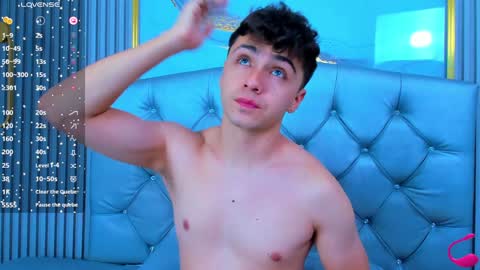 Snapshot of aron__cooper chatting on January 2025 10:52:01 PM aron__cooper online show from January 2025 10:52:01 PM