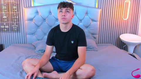 Snapshot of aron__cooper chatting on January 2025 10:56:01 PM aron__cooper online show from January 2025 10:56:01 PM