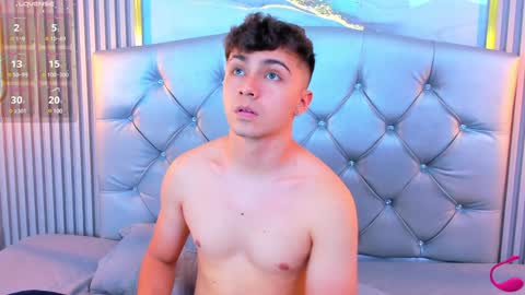 Snapshot of aron__cooper chatting on January 2025 10:17:01 PM aron__cooper online show from January 2025 10:17:01 PM