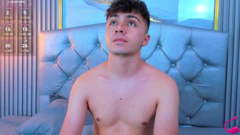 Snapshot of aron__cooper chatting on January 2025 10:39:01 PM aron__cooper online show from January 2025 10:39:01 PM