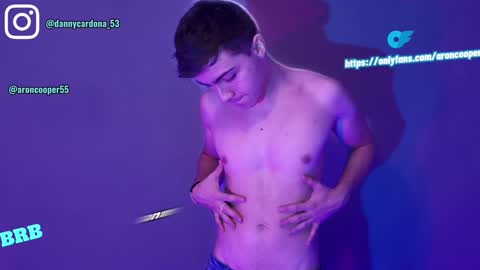 Snapshot of aron__cooper chatting on January 2025 06:35:02 PM aron__cooper online show from January 2025 06:35:02 PM