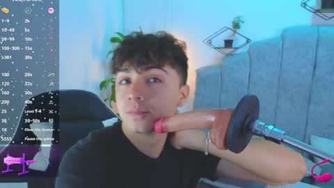 Snapshot of aron__cooper chatting on February 2025 08:16:02 AM aron__cooper online show from February 2025 08:16:02 AM