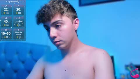 Snapshot of aron__cooper chatting on February 2025 01:05:01 PM aron__cooper online show from February 2025 01:05:01 PM