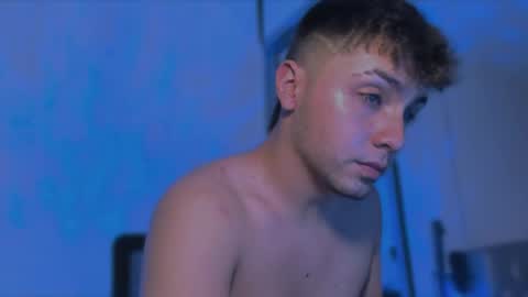 Snapshot of aron__cooper chatting on February 2025 03:47:02 AM aron__cooper online show from February 2025 03:47:02 AM