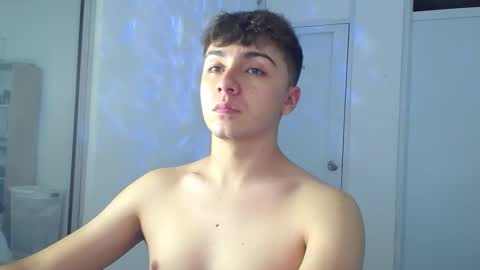 Snapshot of aron__cooper chatting on March 2025 02:36:01 AM aron__cooper online show from March 2025 02:36:01 AM