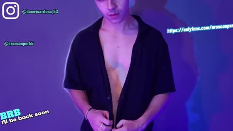 Snapshot of aron__cooper chatting on October 2025 02:52:01 AM aron__cooper online show from October 2025 02:52:01 AM