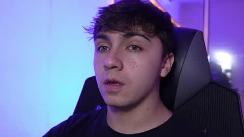 Snapshot of aron__cooper chatting on October 2025 11:49:01 PM aron__cooper online show from October 2025 11:49:01 PM