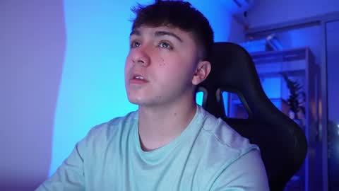 aron__cooper online show from April 2026 02:27:02 AM