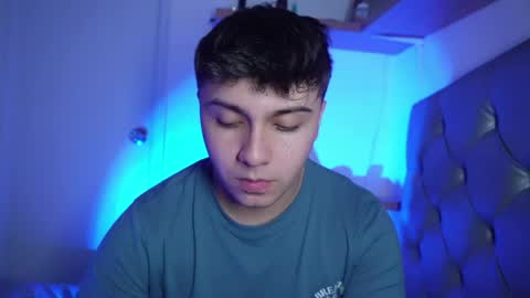 aron__cooper online show from May 2026 02:28:01 AM