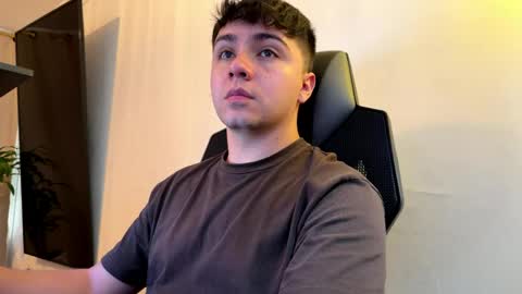 aron__cooper online show from May 2026 01:18:02 PM