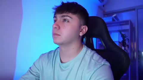 aron__cooper online show from June 2026 01:15:01 PM