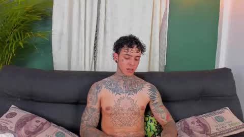 Snapshot of aron_ford chatting on March 2026 02:06:02 AM Aron ford online show from March 2026 02:06:02 AM