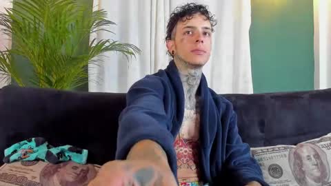 Aron ford online show from May 2026 11:43:02 PM