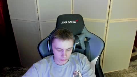 Snapshot of aron_neall chatting on December 2024 04:27:02 PM biggest penis online show from December 2024 04:27:02 PM