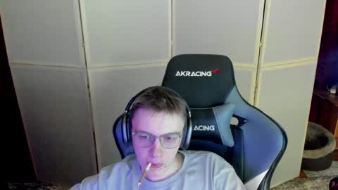 Snapshot of aron_neall chatting on December 2024 04:55:02 PM biggest penis online show from December 2024 04:55:02 PM