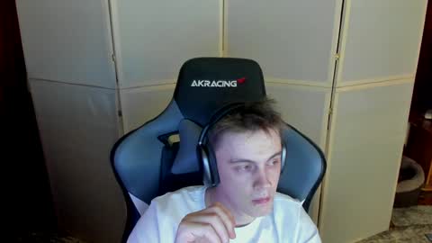 Snapshot of aron_neall chatting on December 2024 04:33:01 AM biggest penis online show from December 2024 04:33:01 AM