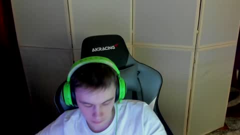 Snapshot of aron_neall chatting on December 2024 06:23:01 AM biggest penis online show from December 2024 06:23:01 AM