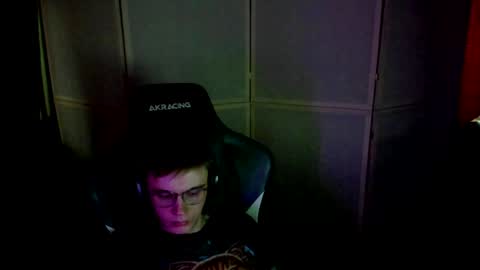 Snapshot of aron_neall chatting on January 2025 10:19:01 AM biggest penis online show from January 2025 10:19:01 AM
