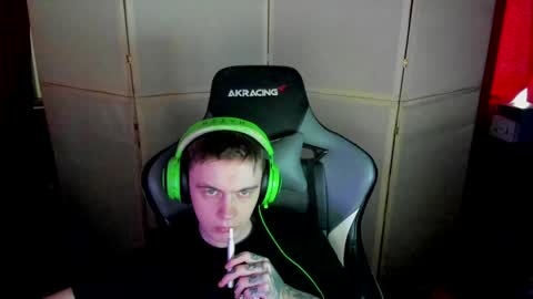 Snapshot of aron_neall chatting on January 2025 10:52:01 AM biggest penis online show from January 2025 10:52:01 AM