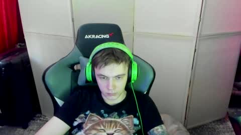 Snapshot of aron_neall chatting on February 2025 09:50:02 AM biggest penis online show from February 2025 09:50:02 AM