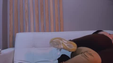 Aron and Luna online show from October 2025 02:28:02 PM