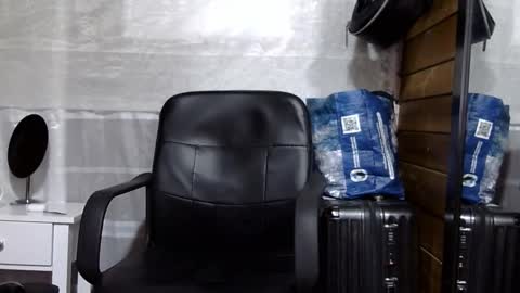 Aron G Franco online show from December 2025 04:54:01 AM