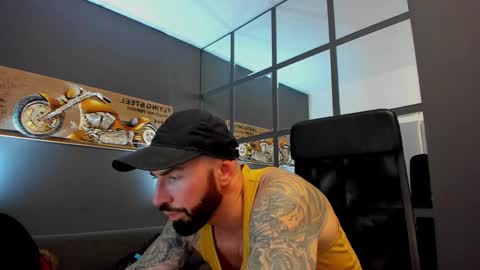 Snapshot of arongrant chatting on January 2025 12:09:02 PM AronGrant online show from January 2025 12:09:02 PM