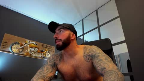 Snapshot of arongrant chatting on January 2025 12:13:01 PM AronGrant online show from January 2025 12:13:01 PM