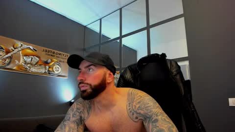 Snapshot of arongrant chatting on February 2025 11:57:02 AM AronGrant online show from February 2025 11:57:02 AM